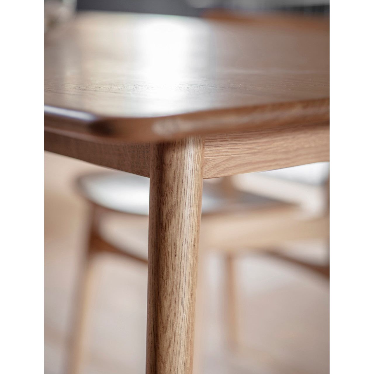 Longcot Dining Table