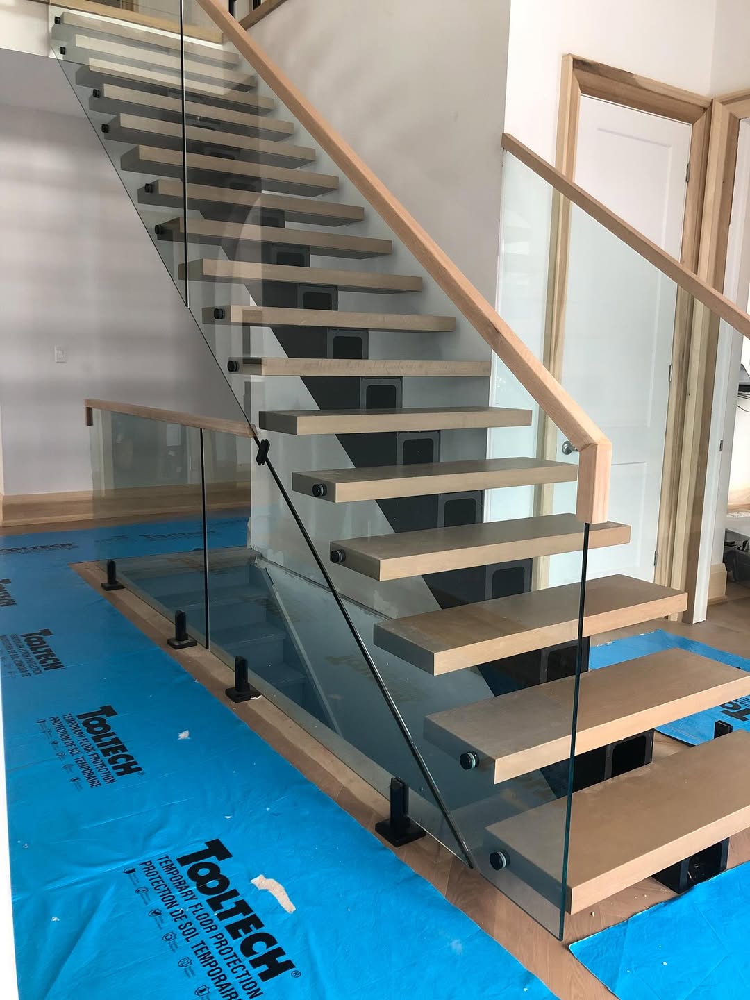 Custom metal stair fabrication and installation in Dubai