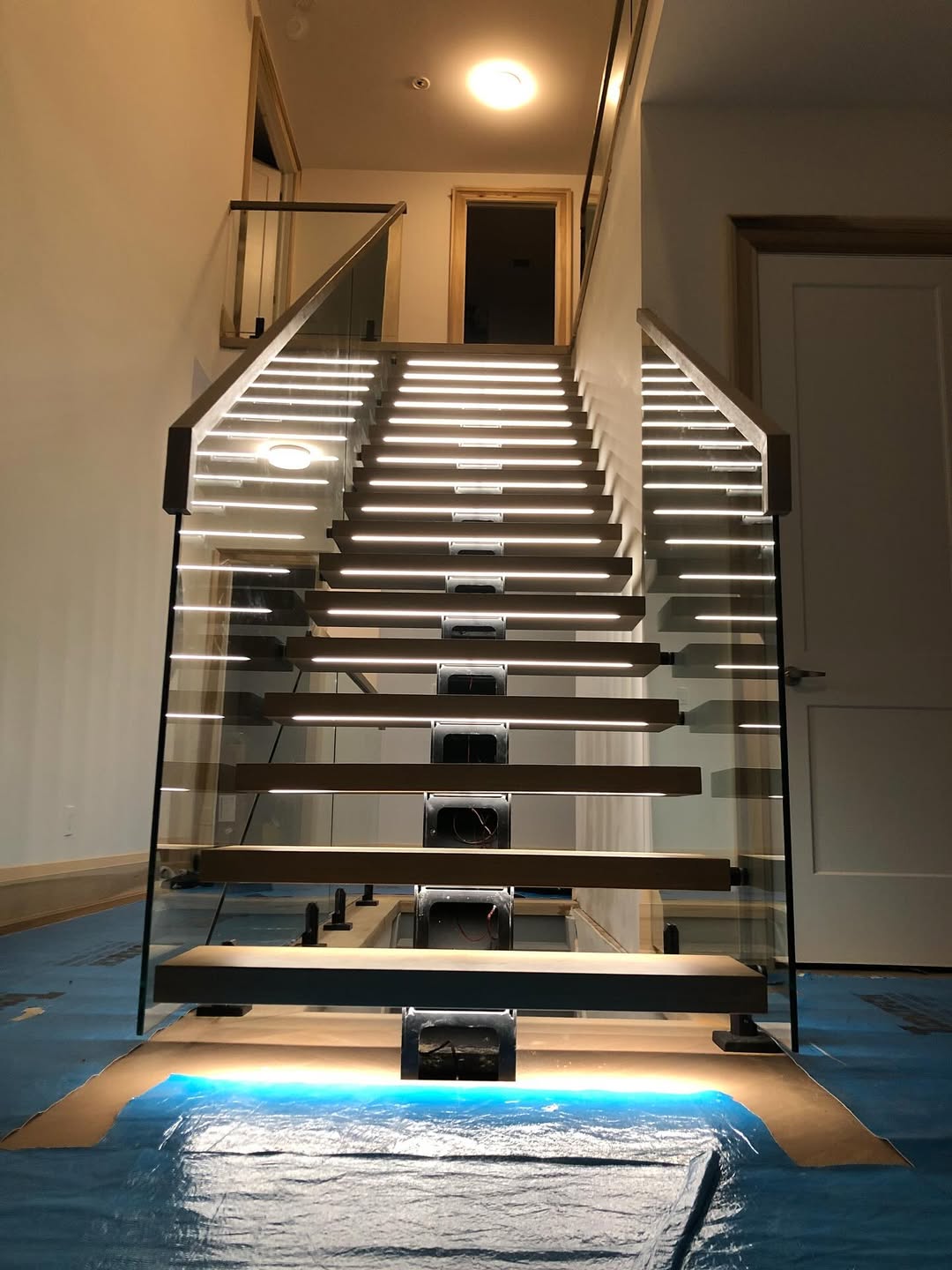 Interior staircase design using aluminium works in the UAE